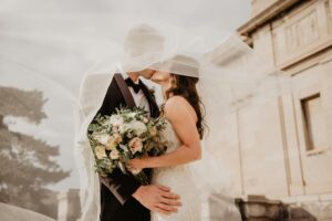 Top 5 Wedding Myths Debunked