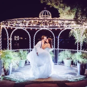 Swan-Garden-All-Inclusive-Ceremony-and-Reception-Wedding-Packages-in-Las-Vegas